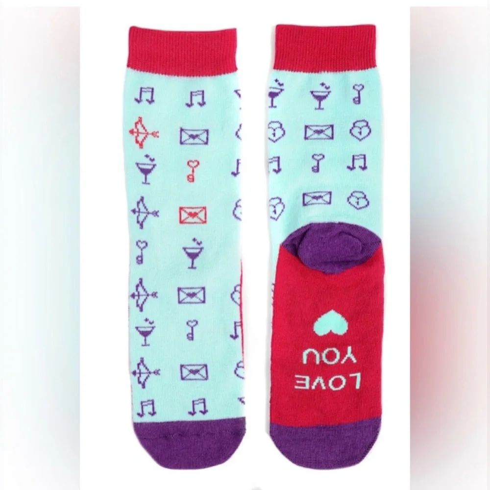 Women’s Novelty Graphic Crew Socks 3-Pairs- New L1